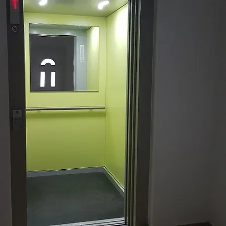 아파트 Fured Innside 블로톤퓌레드